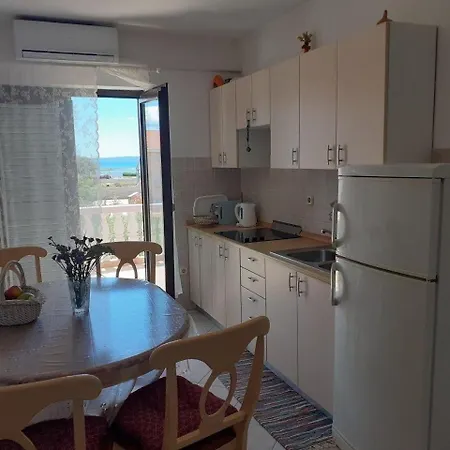 Ferienwohnung Fuer 4 Personen Ca 48 Qm In Privlaka, Dalmatien Norddalmatien * Privlaka (Zadar)