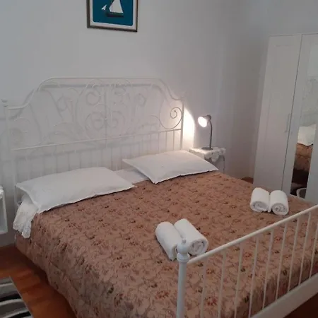 Ferienwohnung Fuer 4 Personen Ca 48 Qm In Privlaka, Dalmatien Norddalmatien * Privlaka (Zadar)