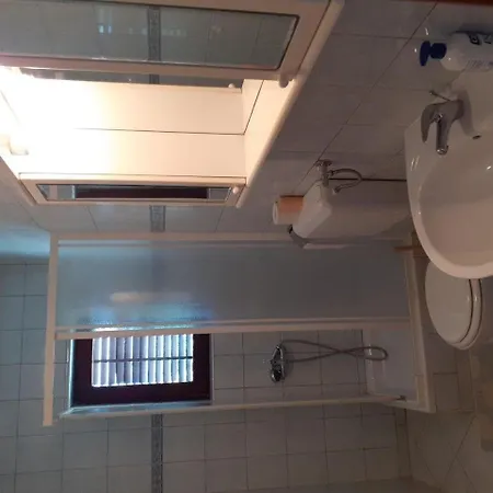 Apartament Ferienwohnung Fuer 4 Personen Ca 48 Qm In Privlaka, Dalmatien Norddalmatien
